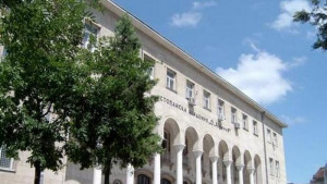 Добри и много добри оценки преобладават на изпитите в Стопанската