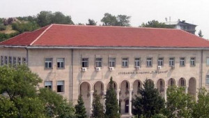 Започна записването на приетите студенти в Стопанската академия