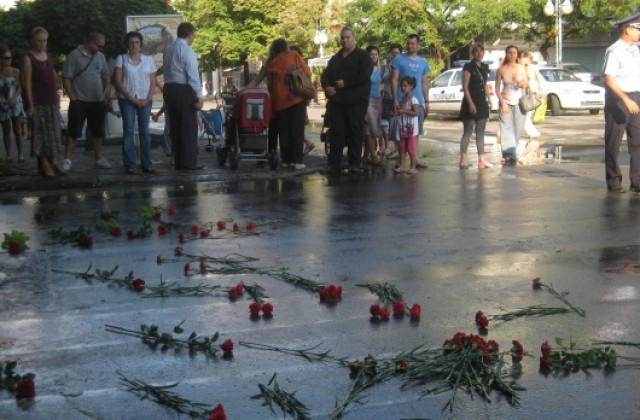 Пешеходнa пътека от цветя замени обичайната зебра