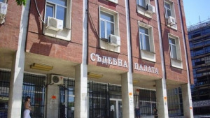 Осъдиха на 16 години и 6 месеца затвор син убил