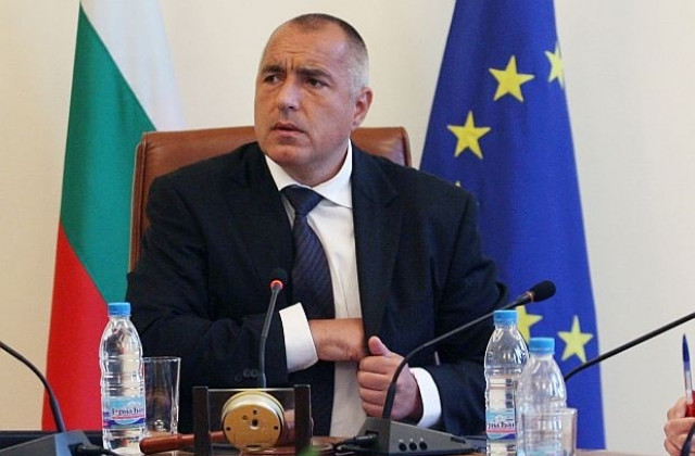Борисов: Няма война между кабинета и рафинерията