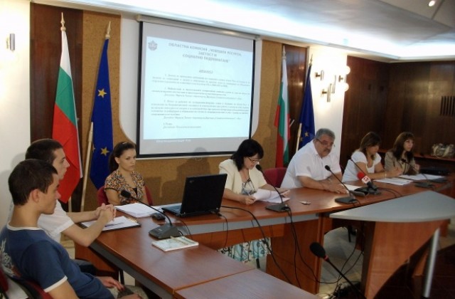 Мултидисциплинарни екипи набелязват мерки за борба с трафика и насилието на деца