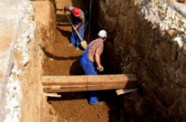 Без вода край Захарната, ВиК почва ремонти