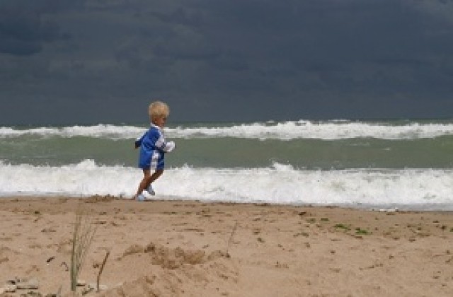 Тотален сателитен контрол върху плажовете