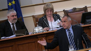 Българското правителство ще среща поголяма опозиция
