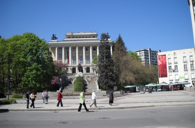 Слънце и дъжд