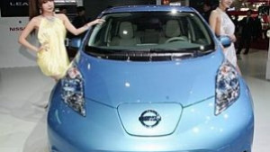 Nissan Leaf ще захранва с електричество и дома