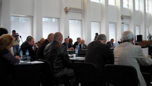 Местните парламентаристи заседават извънредно