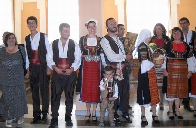 Сватба в духа на старата българска традиция