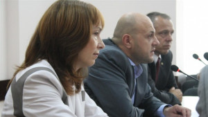 Оперативните програми стават пет