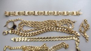 Контрабандно злато продава на търг НАП Варна