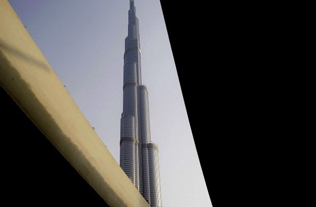 Рамазанът в най-високата сграда в света продължава по-дълго