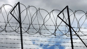 Баща отива в затвора блудствал с децата си