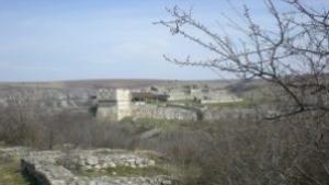 Препогребват костите от некропола в Червен