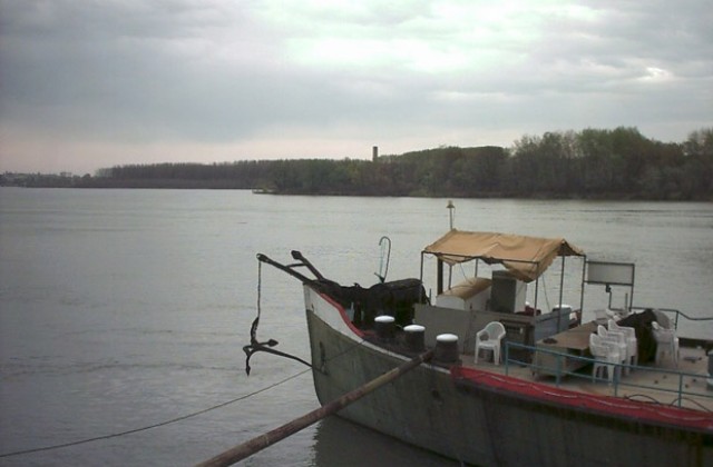 Женски труп изплува от Дунав