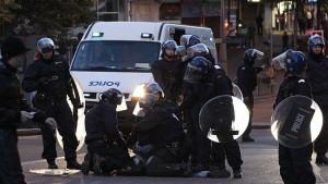 Безредиците в Лондон израз на социални проблеми или необосновано насилие