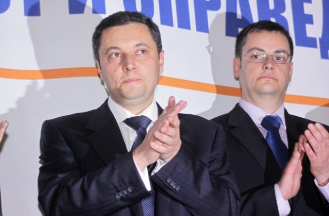 ГЕРБ готви фалшификация на изборите, обяви Яне Янев
