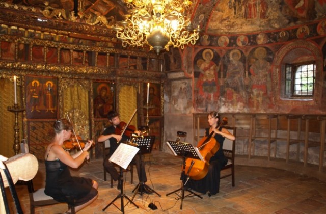 Църква с уникална aкустика се превръща в сцена за Arbanassi summer music 2011