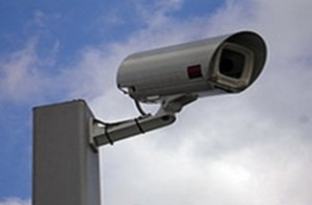 52 камери дебнат в центъра