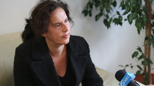 Българският език не може да бъде опазен чрез санкции