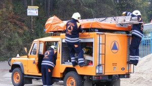 Гнезда със стършели отстраниха от Гражданска защита