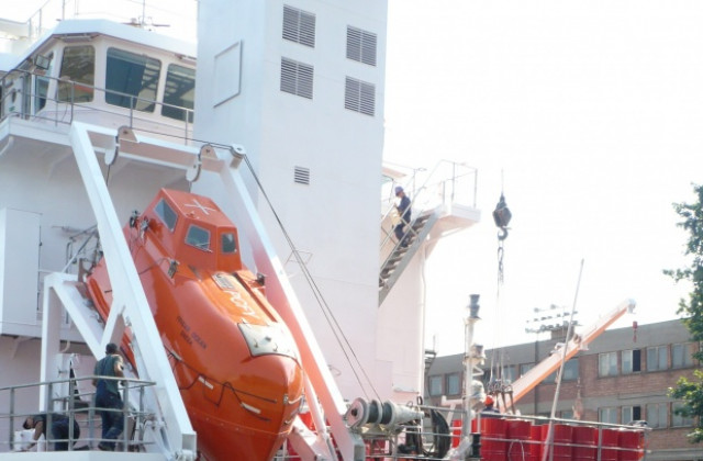 Русенската корабостроителница построи осемхилядник за три и половина месеца