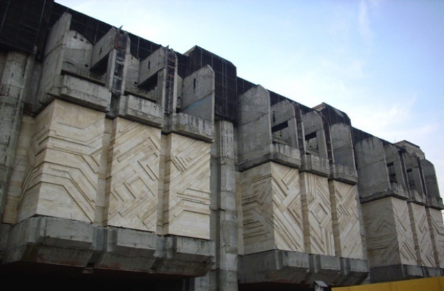 Не са преведени парите за Търговския дом в Шумен