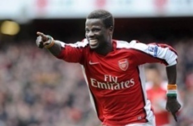 Галатасарай преговаря с Ебуе от Арсенал