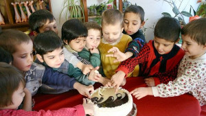 Имат ли бъдеще децата от социалните домове