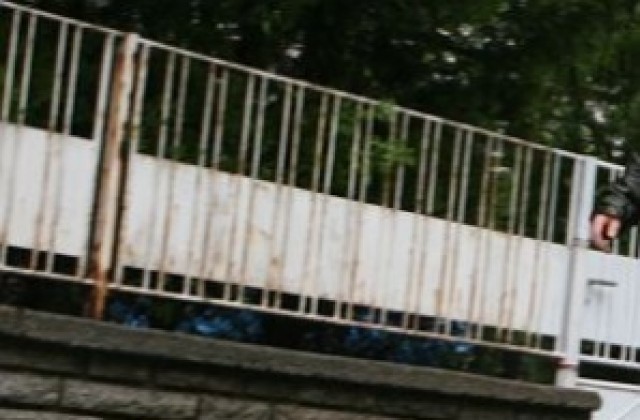 Проверяват сигнал за замърсяване на река Боянска