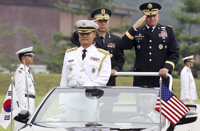 Южна Корея и САЩ започнаха съвместни маневри, Пхенян заплаши с тотална война