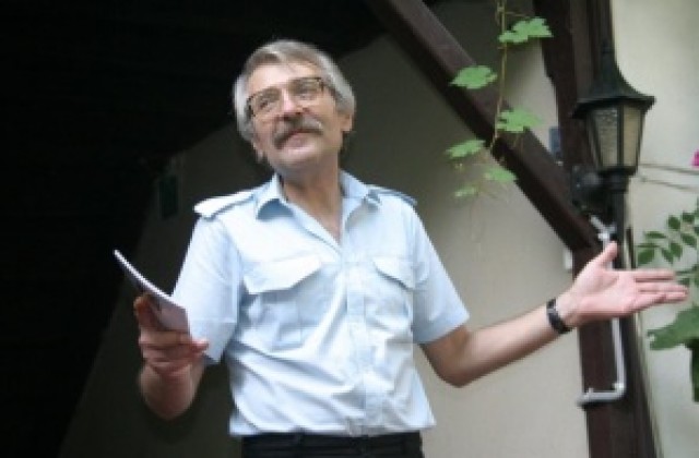 Напусна ни колегата Тихомир Етърски