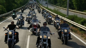 Моторок фест събира пари за лечението на варненец