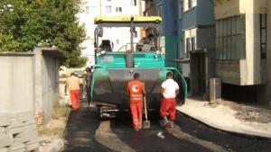 Асфалтират улици в Балчик и селата от общината