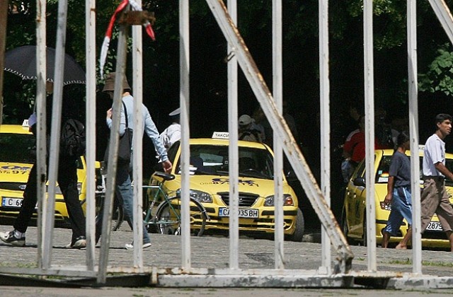 Забраняват паркирането около стадион „Васил Левски” на 21 август