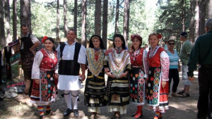 Продължава Фестивалът на фолклорната носия в Жеравна