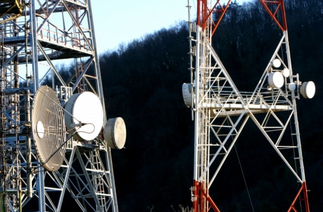 Учени от НАСА изготвят три варианта при нападение на извънземни