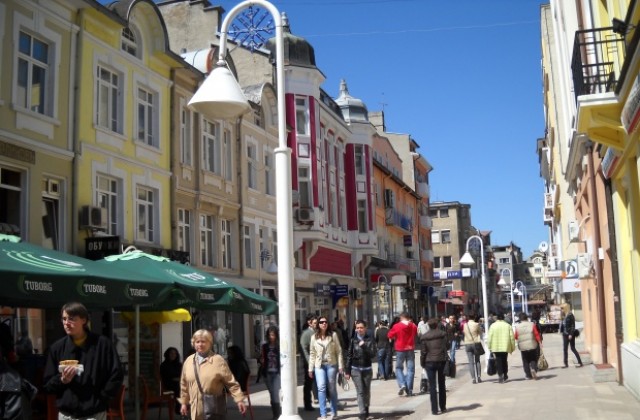 Летните занимания в библиотеката продължават