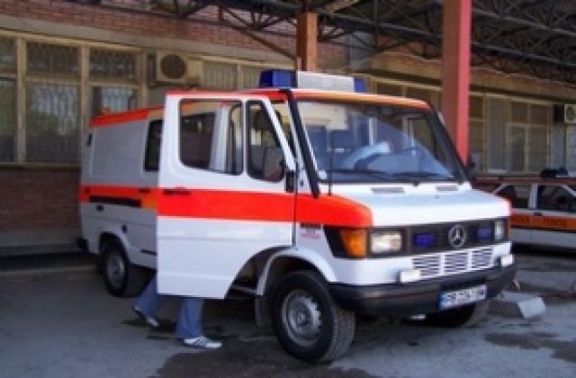 Роми атакуваха с камъни линейка, мислели, че изкормва деца и майки за органи