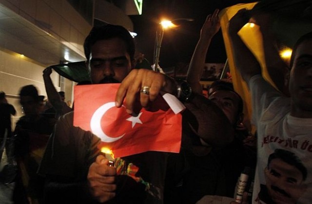 В турска военна операция в Ирак са били убити близо 100 кюрдски бунтовници