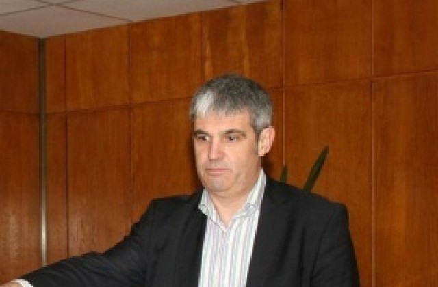 Пламен Димитров: Минималната заплата да стане 290 лв. от 2012-а