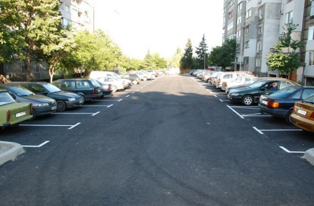 Още 2 паркинга в Зорница