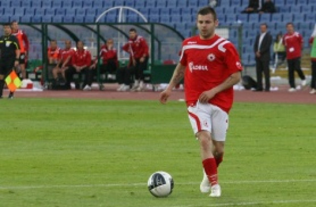 При отпадане от Стяуа: ЦСКА продава Спас на Олимпиакос