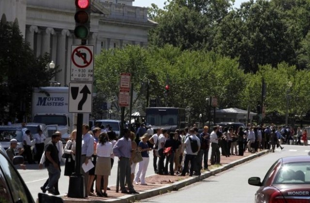 Евакуираха Пентагона и Капитолия след силно земетресение в САЩ