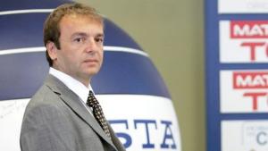 Общински съветник събира пари за църква