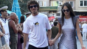 Звезди от Под прикритие и Стъклен дом на червения килим