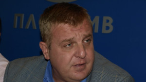 Каракачанов очаква кървави избори в Пловдив