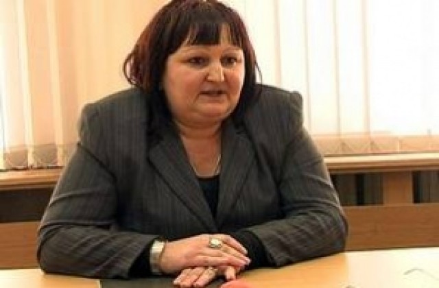 54 семейства искат да осиновят дете