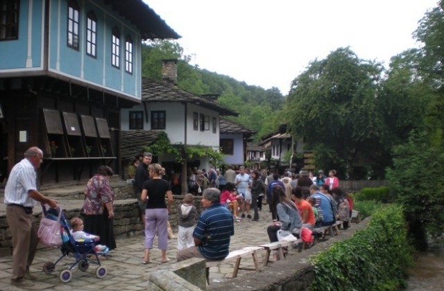 Конференцията „Народните занаяти- минало, настояще, бъдеще започва на 2 септември