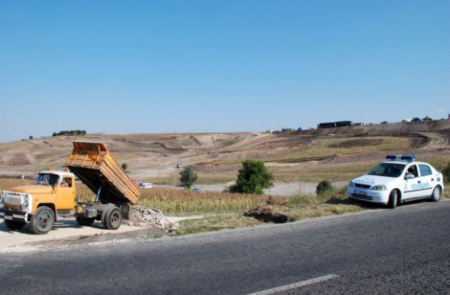 Затрупаха подходите към мотопистата